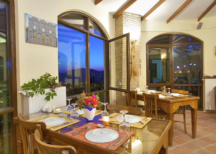 Efes Butik 3* 키라즐리